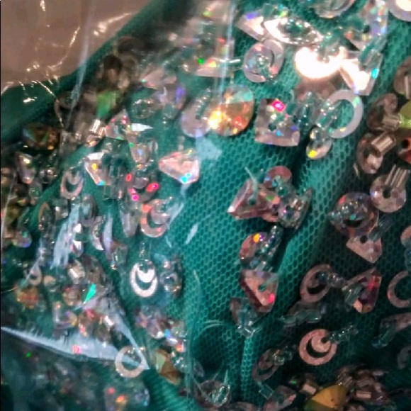 Prom dresses - Picture 7 of 8